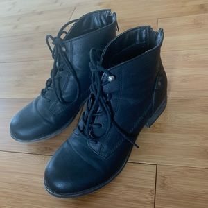 Jelly pop lace up boots SIZE 7